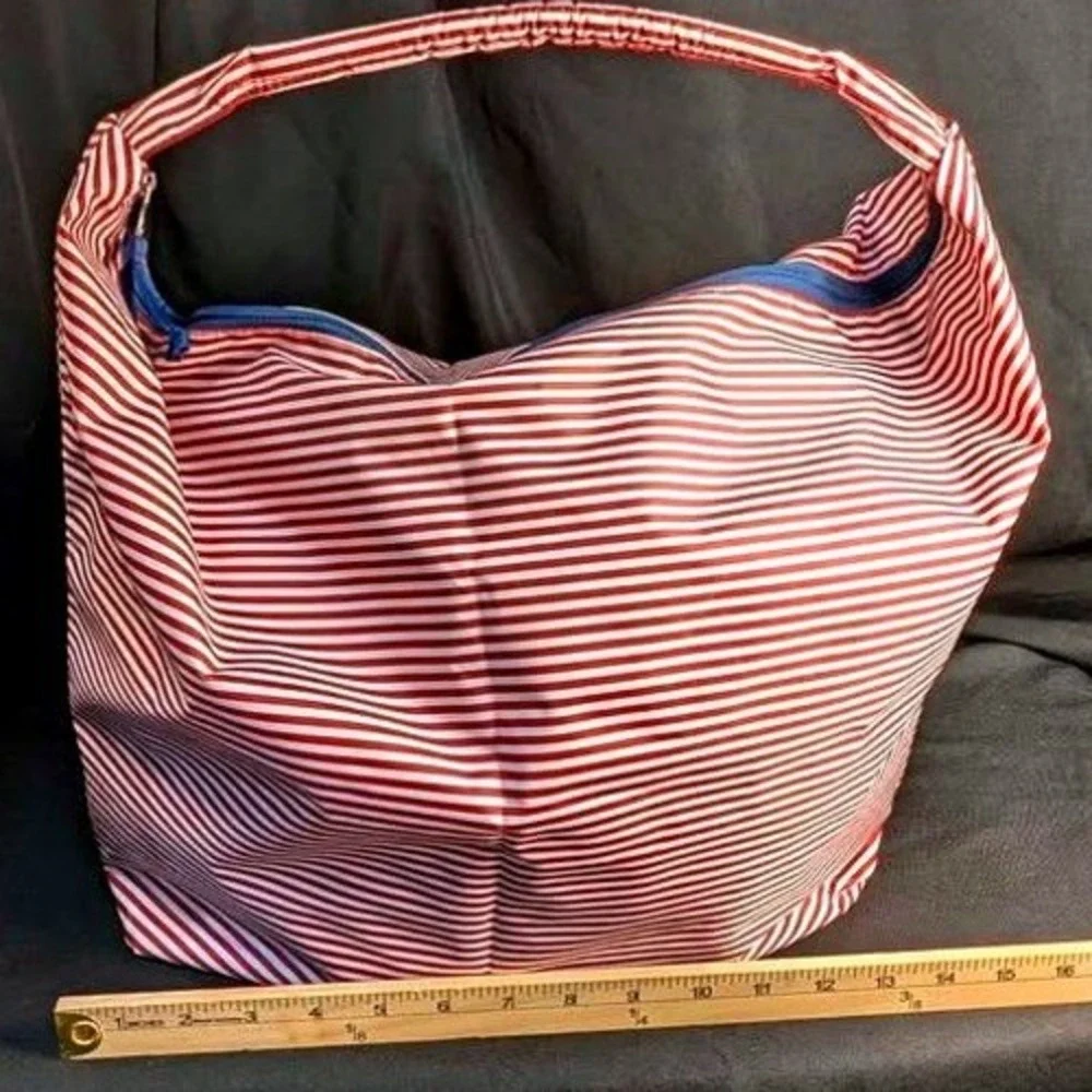 NWOT~Lancome Nautical Red/White Striped Hobo Tote Bag~Summer Beach ~ Zip Closure